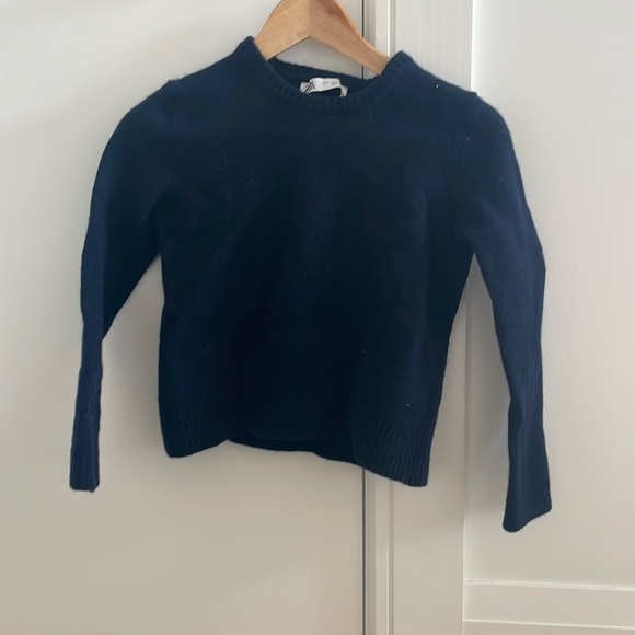 Cute 100% wool navy sweater - Picture 1 of 3